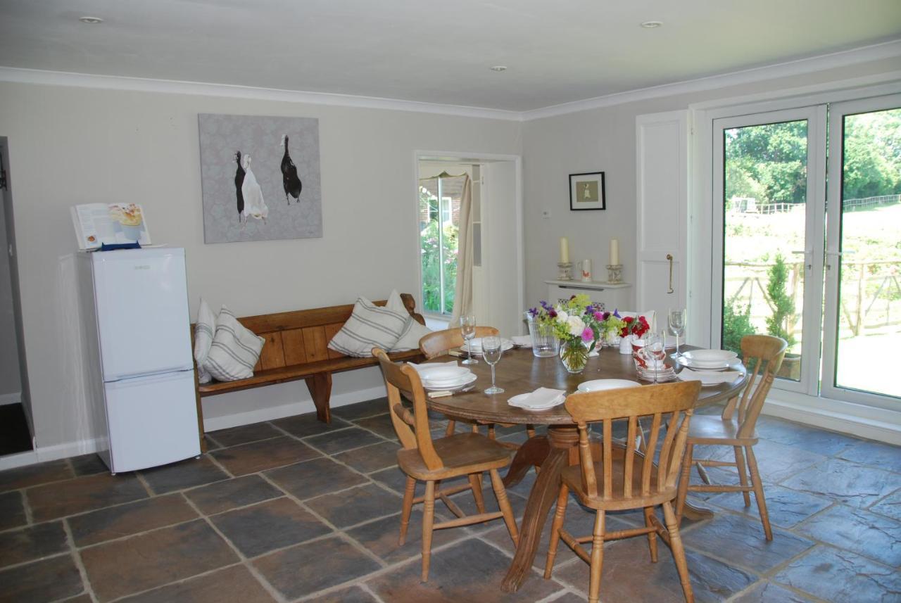 Villa Snaffles Royal Tunbridge Wells Exterior foto